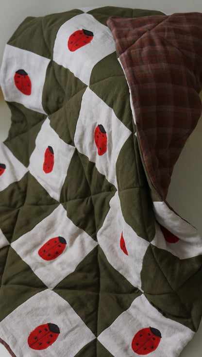 Heirloom Quilt Ladybug