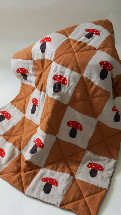 Heirloom Quilt Toadstool