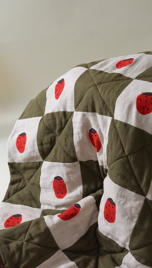 Heirloom Quilt Ladybug